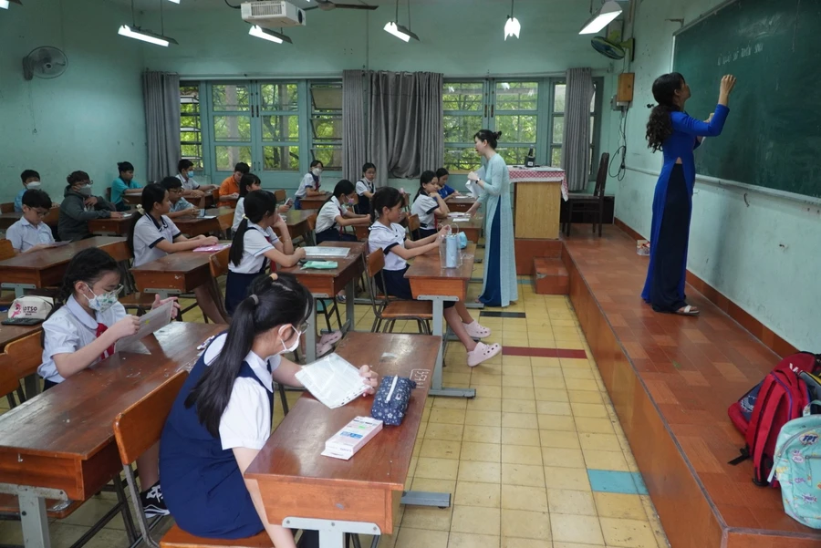 Học sinh tham gia kỳ khảo sát vào Trường THCS - THPT Trần Đại Nghĩa năm 2024.