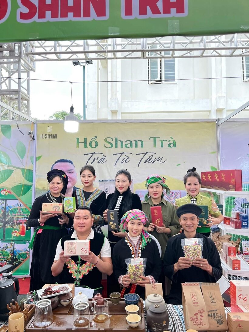 Sùng A Tủa góp phần nâng cao giá trị Trà Shan tuyết Phình Hồ (Ảnh: NVCC)