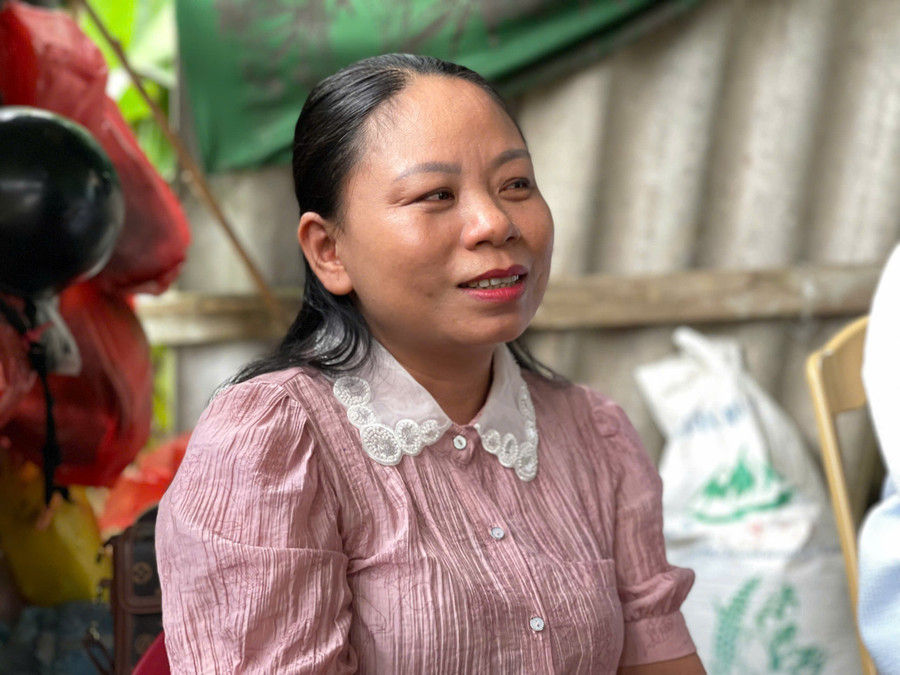 Cô giáo chủ nhiệm không khỏi xúc động khi kể về cô học trò chăm chỉ và nghị lực. z6867503135825-d87883d8470cd543c9b00bae5d8e0907.jpg