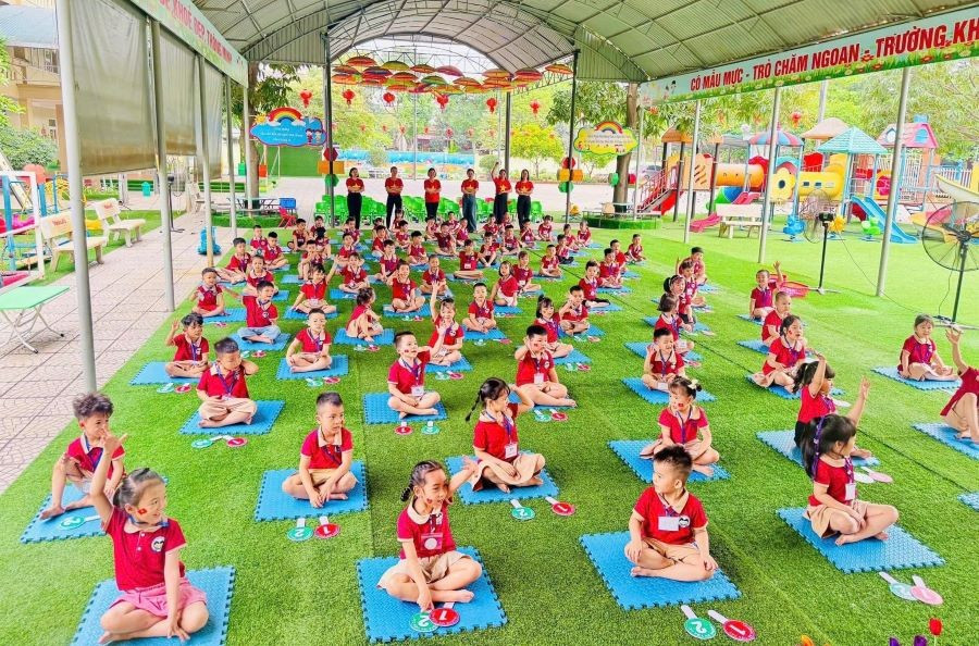 Trường Mầm non Tiên cát tổ chức sân chơi trí tuệ giúp các bé được rèn luyện tri thức, củng cố kỹ năng và tự tin toả sáng. 2.jpg