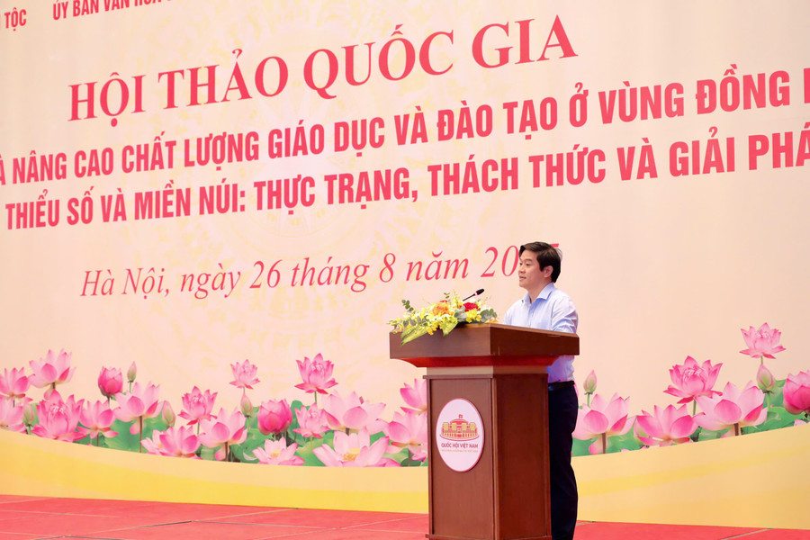 Ông Thái Văn Tài, Vụ trưởng Vụ Giáo dục Phổ thông (Bộ GD&ĐT) phát biểu tại hội thảo. ong-thai-van-tai.jpg