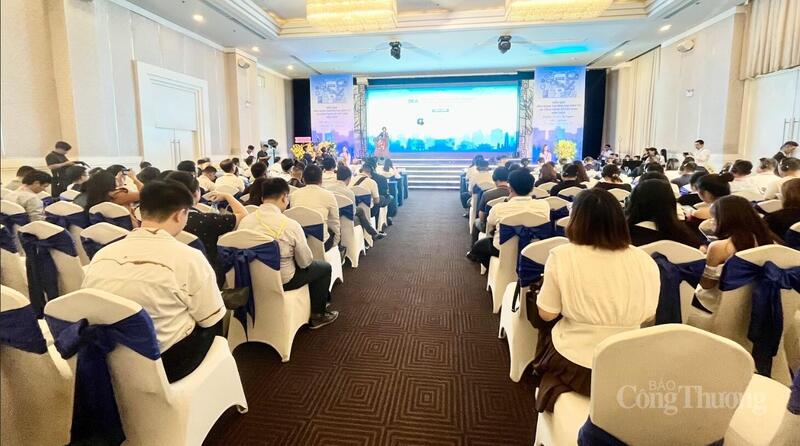 Toàn cảnh Hội nghị Thương mại điện tử – Đa dạng hóa thị trường xuất khẩu và ứng dụng công nghệ số cho doanh nghiệp.