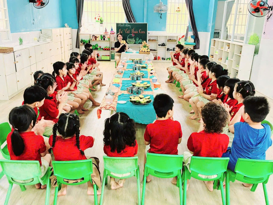 Tiết học của trẻ một Trường mầm non ngoài công lập TPHCM.