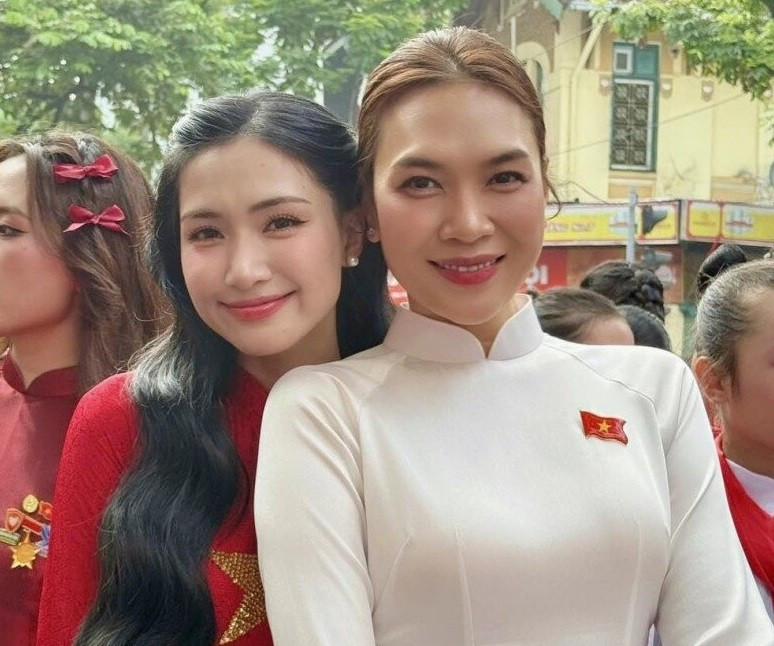 Mỹ Tâm, Hòa Minzy cùng loạt sao Việt đồng loạt lên tiếng ủng hộ bà con vùng lũ