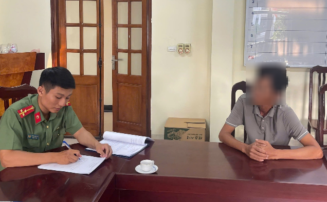 Cơ quan Công an làm việc với N.C.C. Ảnh: Công an TP. Hà Nội