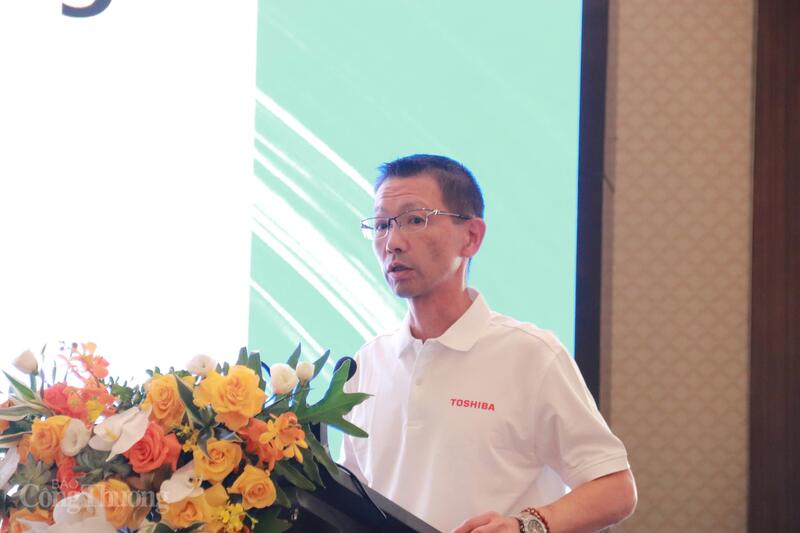Ông Kasuya Tomotoshi, chuyên gia cấp cao phụ trách kỹ thuật của Toshiba Việt Nam. Ảnh: Thanh Tuấn