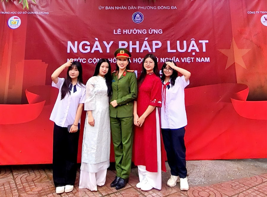 Hoạt động tuyên truyền pháp luật góp phần hình thành ý thức công dân và văn hóa pháp luật ngay từ ghế nhà trường.
