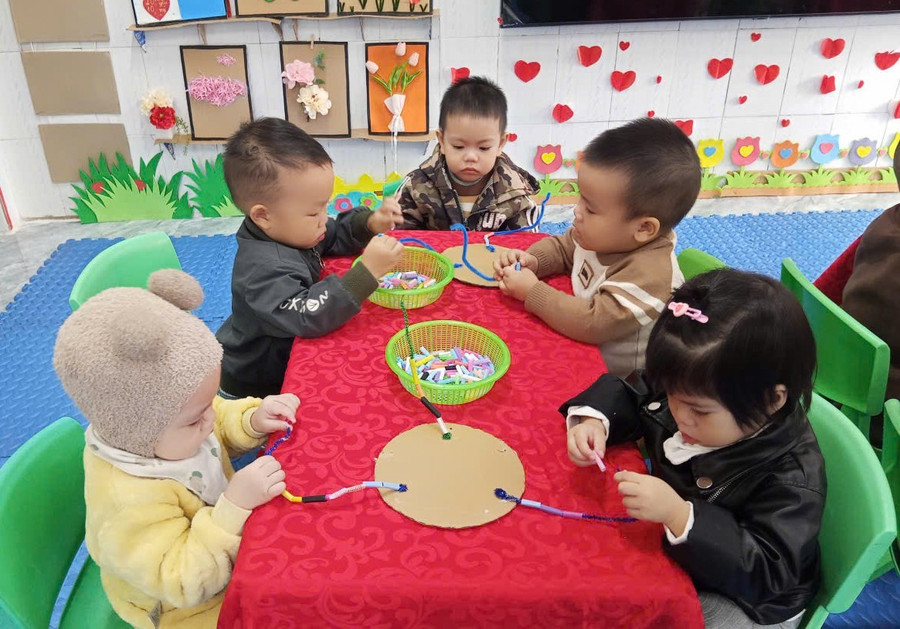 Học sinh Trường Mầm non Bình Liêu 1, xã miền núi Bình Liêu. 65479.jpg