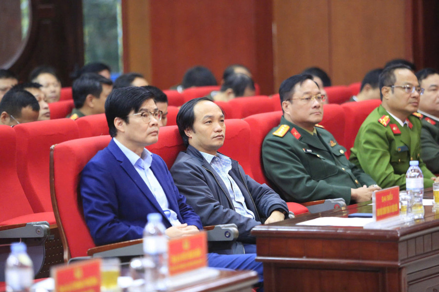 Các đại biểu dự Lễ ra quân. tran-ap-toi-pham-1.jpg