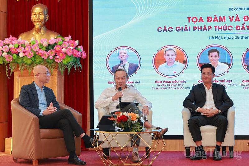 Bước vào giai đoạn mới, xuất nhập khẩu tiếp tục là động lực quan trọng của tăng trưởng, song đòi hỏi chiến lược phát triển linh hoạt và thích ứng với bối cảnh mới. Ảnh: Quỳnh Trang