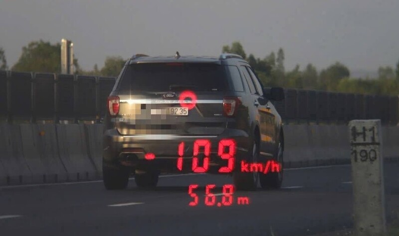 Lực lượng Cảnh sát giao thông tăng cường lực lượng, ứng dụng thiết bị kỹ thuật nghiệp vụ ghi hình xử lý vi phạm trên các tuyến cao tốc. Ảnh: Cục Cảnh sát giao thông