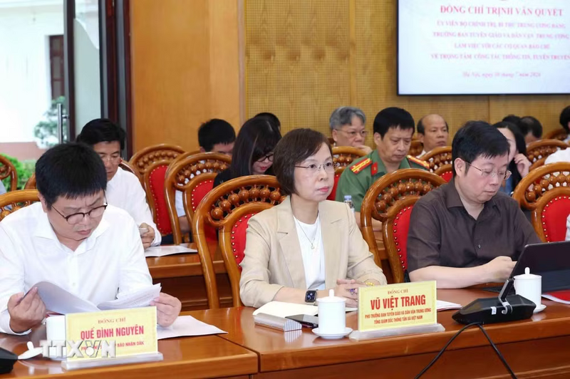 Lãnh đạo các cơ quan Thông tấn, báo chí dự buổi làm việc. Ảnh: Phương Hoa/TTXVN