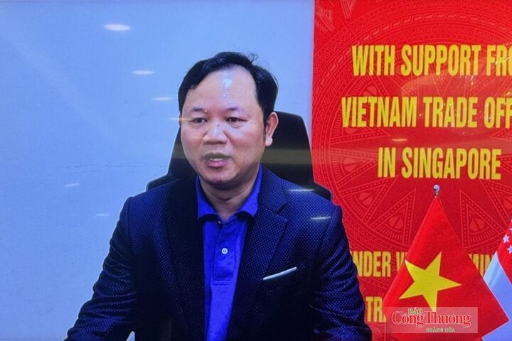 Ông Cao Xuân Thắng, Tham tán thương mại, Thương vụ Việt Nam tại Singapore chia sẻ tại hội nghị.