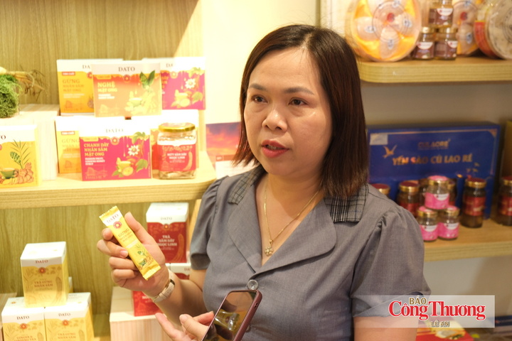 Bà Lương Thị Mỹ Huệ, Giám đốc Công ty TNHH Thảo dược Tây Nguyên (DATO).