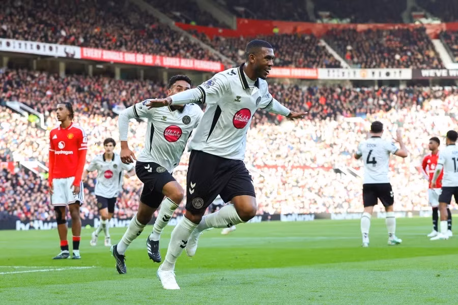 Bournemouth đánh bại Man Utd 3-0 ngay tại Old Trafford ở vòng 8 Ngoại hạng Anh. Ảnh: SHUTTERSTOCK. man-utd.jpg