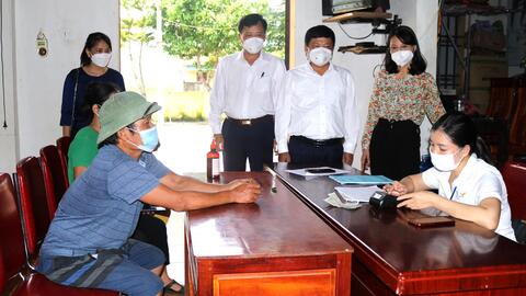Nghệ An: 7 nhóm giải pháp đẩy mạnh thanh toán không dùng tiền mặt
