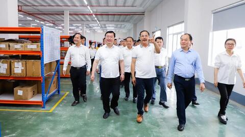Đoàn kết, phát huy tối đa nội lực, đưa Tân Kỳ ngày càng phát triển