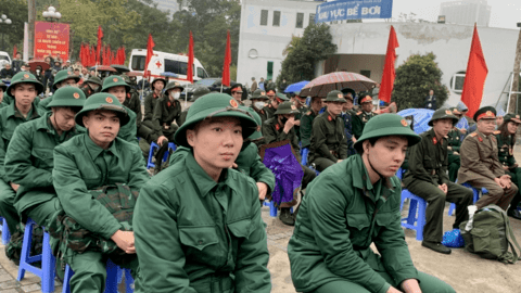 Người đi nghĩa vụ quân sự được tạm hoãn thực hiện hợp đồng lao động