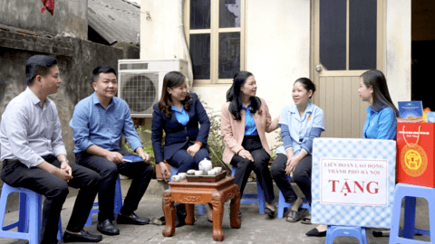 Thiết thực hướng về nữ công nhân viên chức lao động