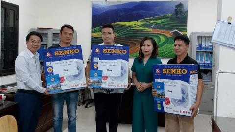 LĐLĐ quận Long Biên thăm, tặng quà công nhân khó khăn, bị tai nạn lao động