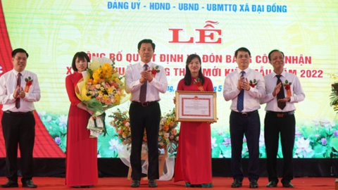 Xã Đại Đồng đón nhận Bằng đạt chuẩn nông thôn mới kiểu mẫu