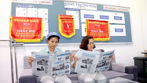 Nhân lên những “Tủ sách Công đoàn”