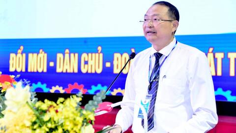 Đồng chí Nguyễn Danh Huy tái đắc cử chức Chủ tịch Liên đoàn Lao động huyện Thanh Trì