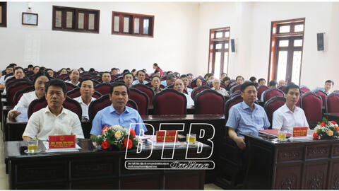 Đồng chí Nguyễn Tiến Thành, Phó Bí thư thường trực Tỉnh ủy, Chủ tịch HĐND tỉnh tiếp xúc cử tri tại thành phố Thái Bình