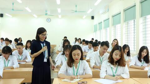 Để giảm gánh nặng học phí đại học