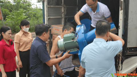 Hội Nông dân tỉnh Lào Cai: Bàn giao vật tư, thiết bị xây dựng mô hình xử lý rác thải, bảo vệ môi trường