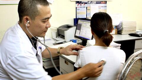Báo động nhiễm HIV/AIDS có xu hướng trẻ hóa