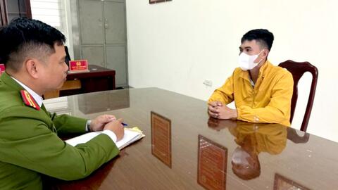 Gần Tết, lại “nóng” chống pháo lậu