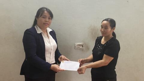 LĐLĐ huyện Phú Xuyên trao hỗ trợ khó khăn cho đoàn viên công đoàn