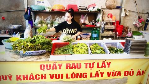 Cô chủ trẻ khởi nghiệp với cá lóc nướng 