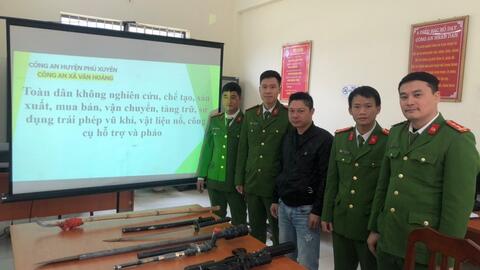 Công an Hà Nội thu hồi hàng nghìn vũ khí, vật liệu nổ