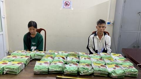 Bắt cặp vợ chồng trú tại Mường Lát (Thanh Hoá) vận chuyển 30kg ma túy