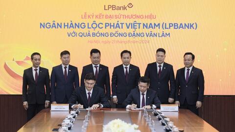 Thủ môn Đặng Văn Lâm được LPBank lựa chọn làm Đại sứ thương hiệu
