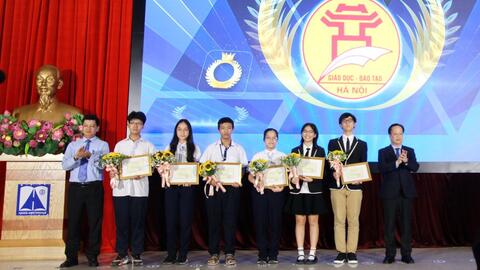 6 học sinh Hà Nội thi Olympic Khoa học trẻ quốc tế năm 2024