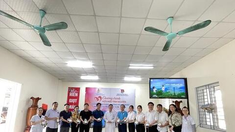 Tòa án nhân dân tỉnh Nghệ An tham gia hiến máu tình nguyện