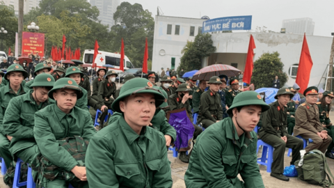 Người đi nghĩa vụ quân sự được tạm hoãn thực hiện hợp đồng lao động