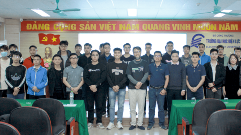 Sungrow kết hợp cùng Inpos trong khóa đào tạo cho sinh viên Đại Học Điện Lực