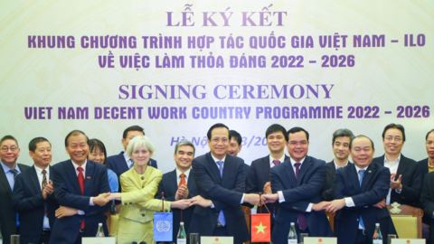 Hướng tới việc làm bền vững và thỏa đáng cho tất cả mọi người