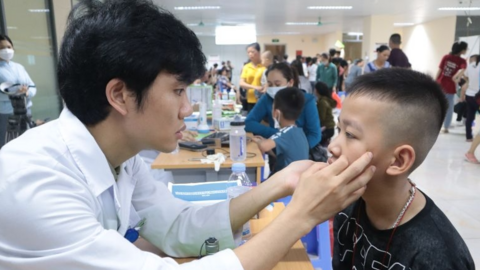 Bệnh viện E: Phẫu thuật miễn phí cho trẻ mắc dị tật khe hở môi, vòm miệng