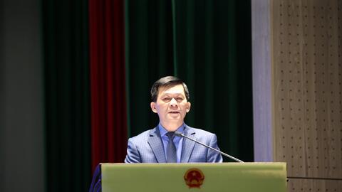 Lãnh đạo Ủy ban Dân tộc trao Kỷ niệm chương tới 58 giáo viên