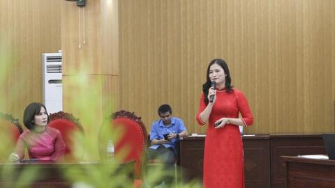 Cô hiệu phó với sáng kiến làm đồ dùng dạy học từ nguyên vật liệu thiên nhiên