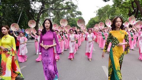 Để Hà Nội là "nhạc trưởng" về công nghiệp văn hóa...