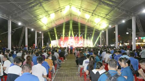 Bình Dương: 400 phần quà trao tới công nhân, lao động khó khăn