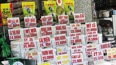 Giá bán lẻ nhiều loại gạo tăng, chuối xiêm và chuối cau tăng giá, dưa hấu giảm giá 