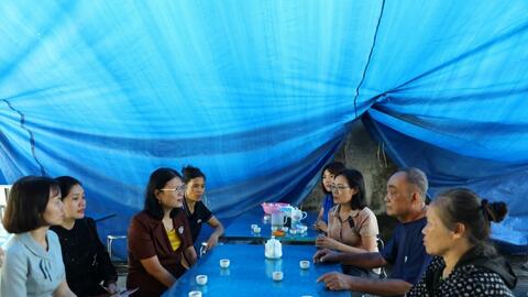 Hỗ trợ gia đình 3 cháu nhỏ tử vong do sập tường