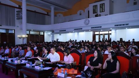 Lộ diện chủ nhân chức vô địch Meeting with PM 2024